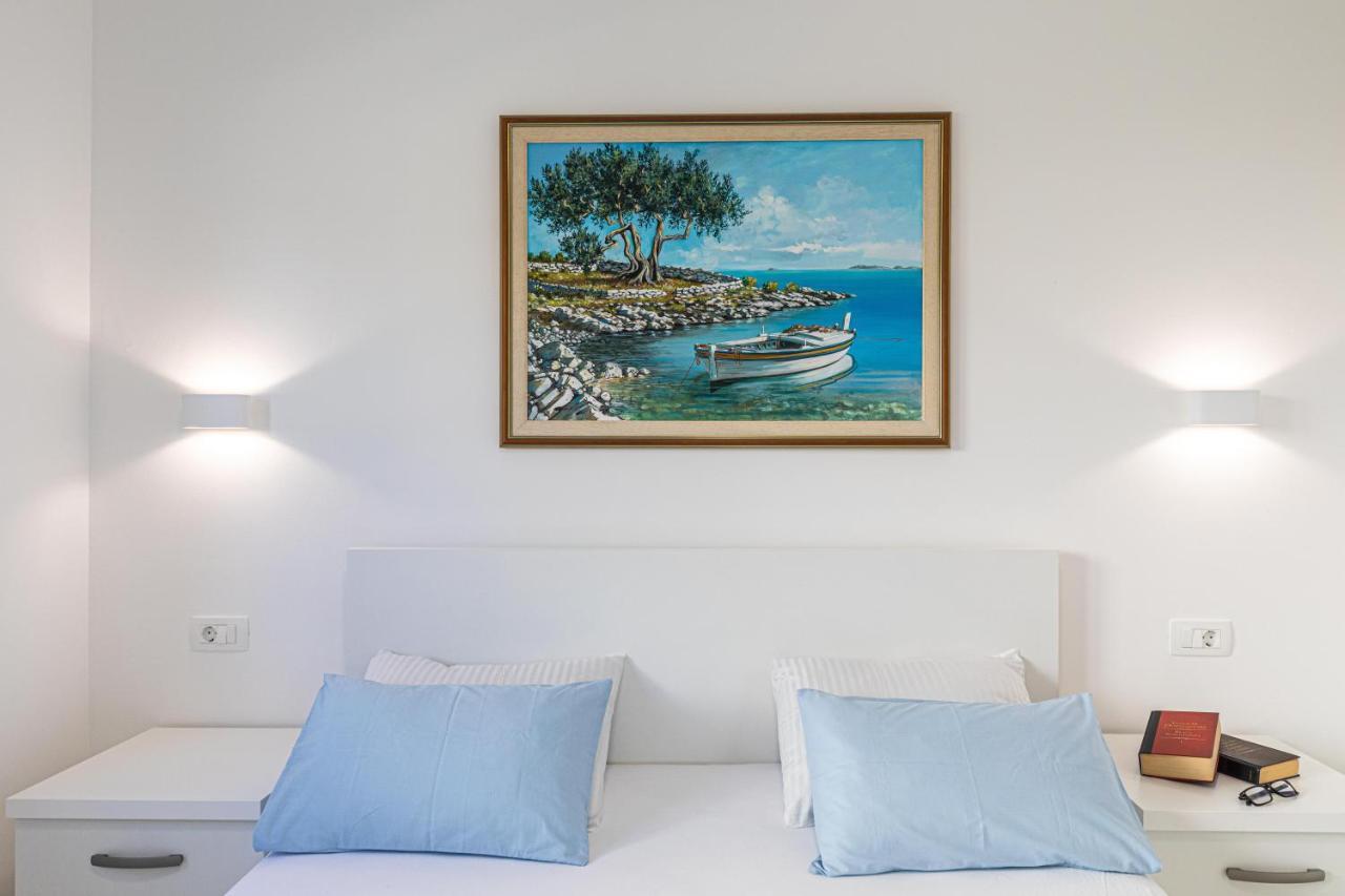 Luxury Apartment Pia With Swimming Pool And Grill Trogir Luaran gambar
