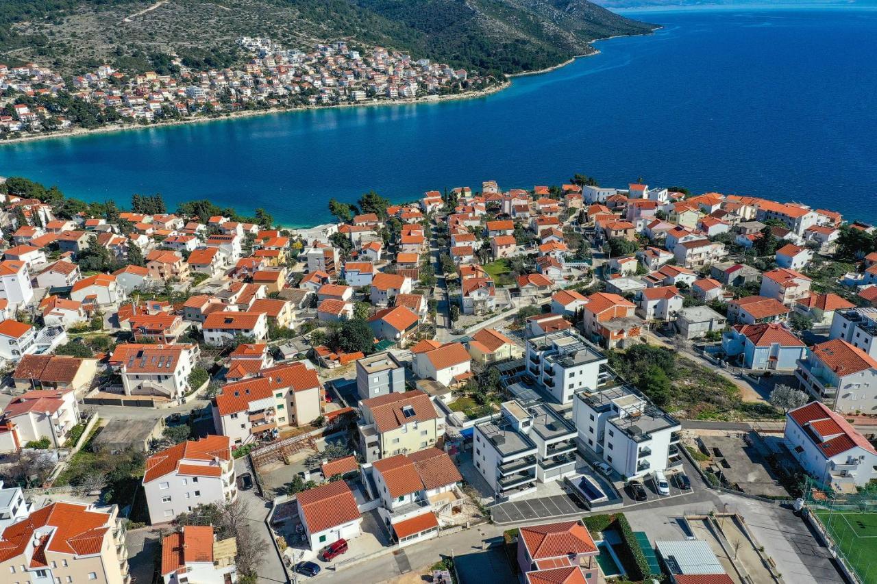 Luxury Apartment Pia With Swimming Pool And Grill Trogir Luaran gambar